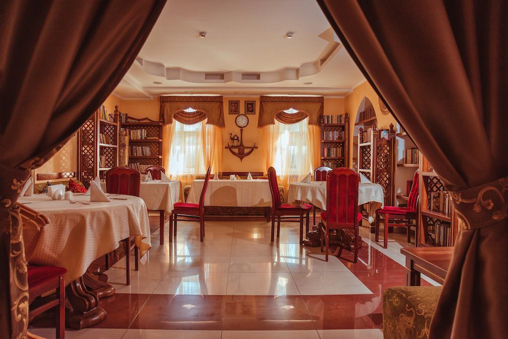 Premier Hotel Shafran Sumy Exterior foto