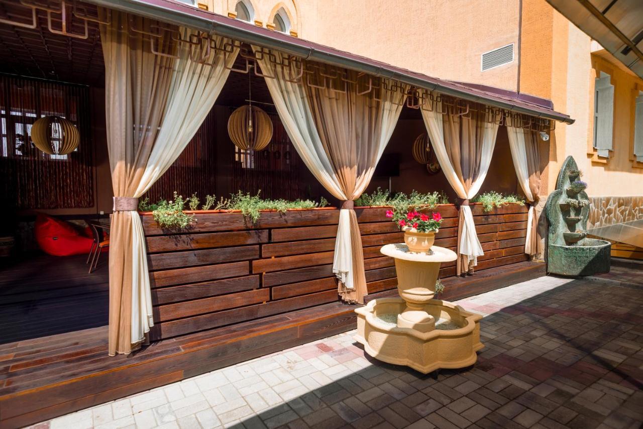 Premier Hotel Shafran Sumy Exterior foto